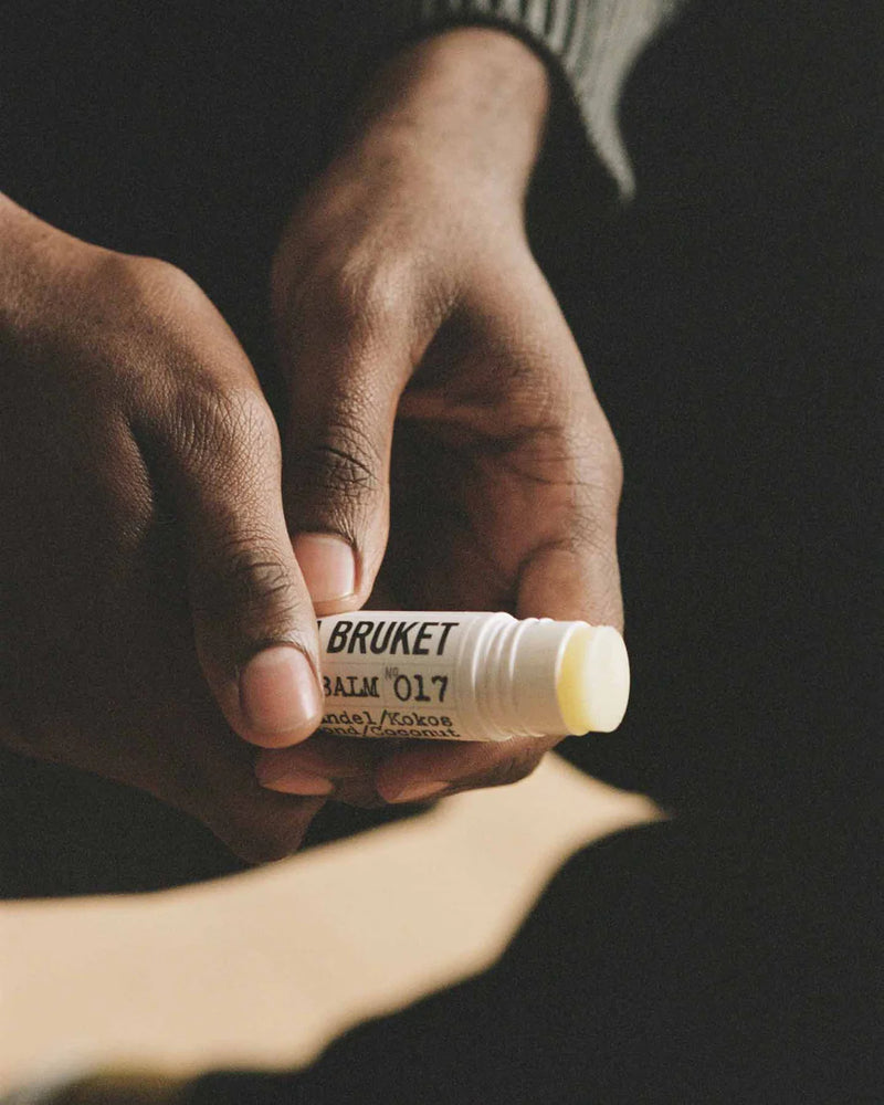 L:A BRUKET | Lip Balm Almond/Coconut